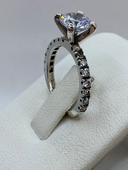Anillo Solitario con Zirconia en Plata 925, vista superior
