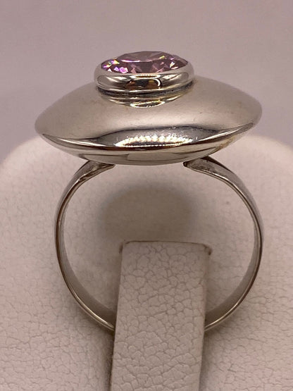 Anillo Tipo Domo de Plata 925 con Zirconia Rosa, vista superior