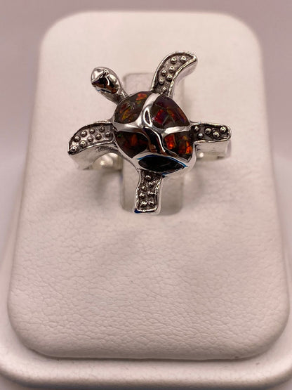 Anillo Tortuga Marina de Plata Ley 950 con Ópalo de Fuego Multicolor — vista lateral