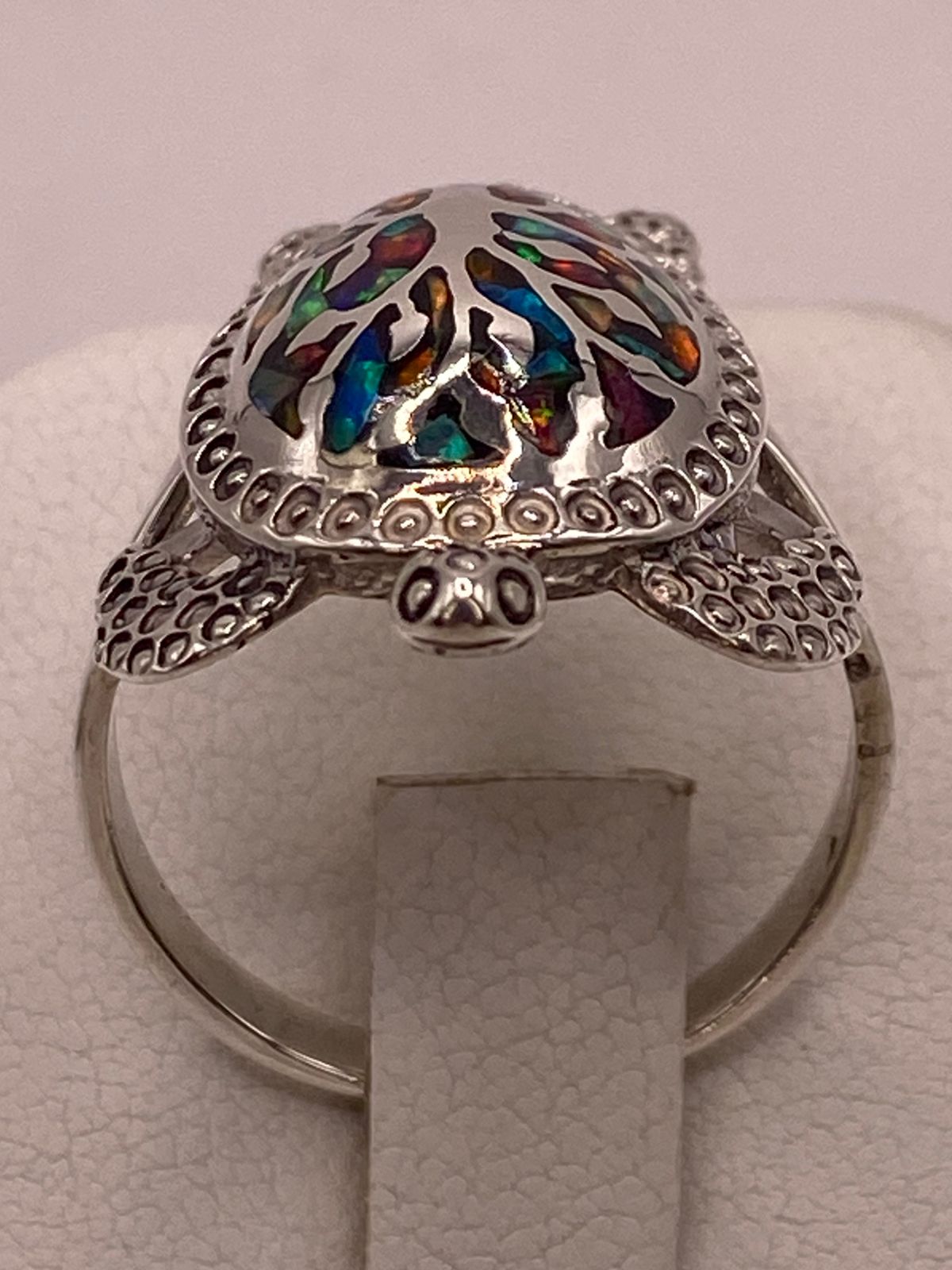 Anillo Tortuga de Plata Ley 950 con de Fuego Ópalo Multicolor, vista posterior