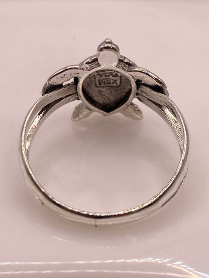 Anillo de Tortuga en Plata Ley 950 con Ópalo Verde, sello de autenticidad Plata Ley .925