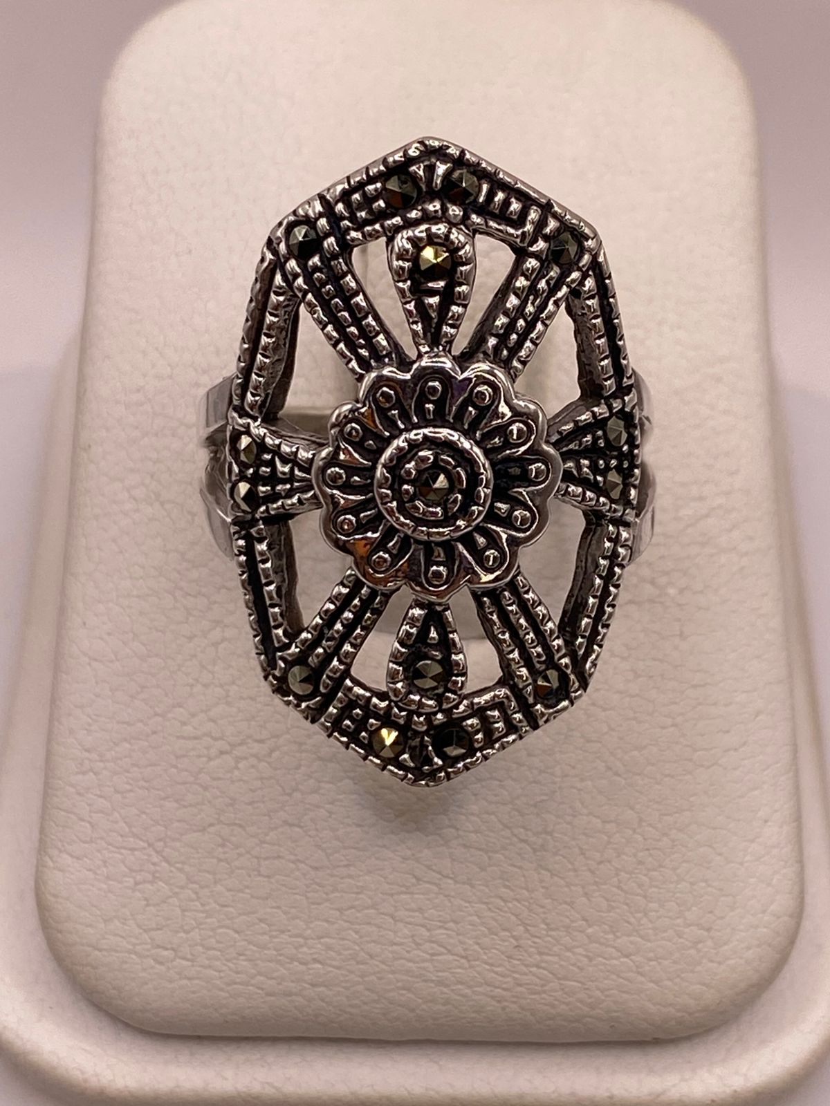 Anillo Vintage Art Deco con Marquesitas en Plata Ley 925, vista frontal