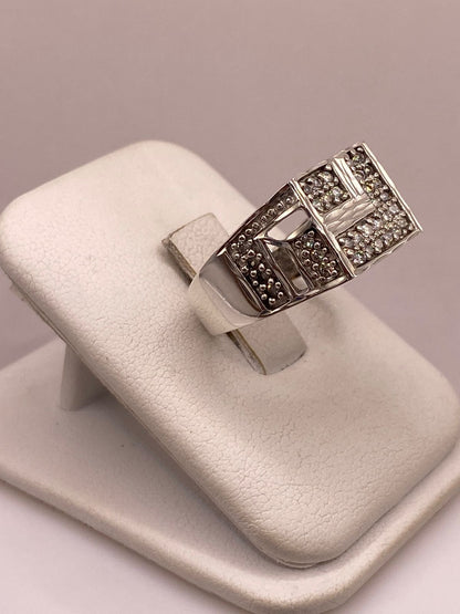 Anillo Vintage Elegante con Zirconias Brillantes en Plata Ley 925, vista lateral