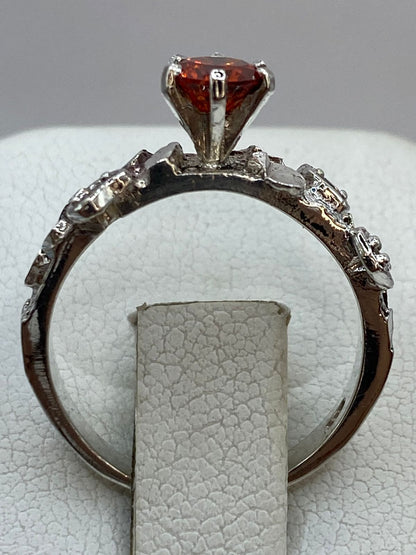 Anillo Vintage con Zirconia Naranja en Plata 925, vista posterior