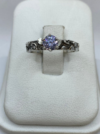 Anillo Vintage con Zirconia Tono Lila en Plata 925, vista superior