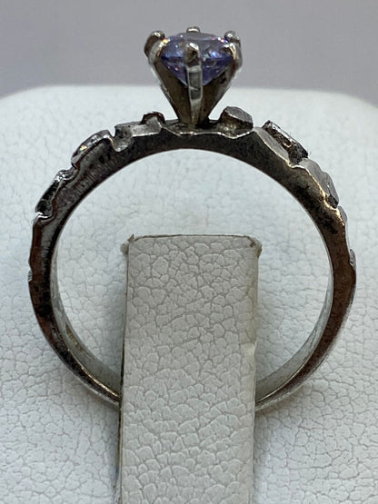 Anillo Vintage con Zirconia Tono Lila en Plata 925