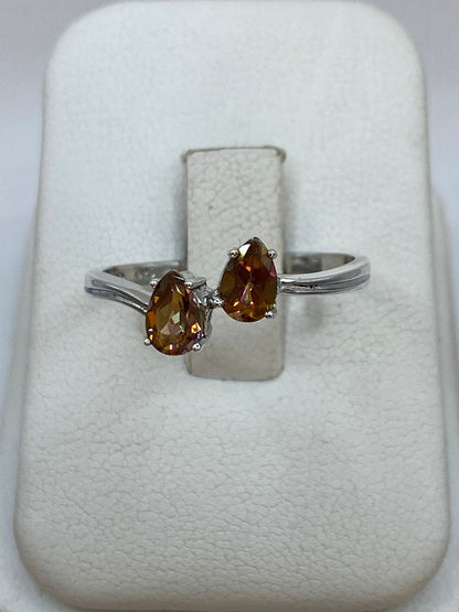 Anillo con Zirconias Color Ámbar en Plata 925, vista posterior