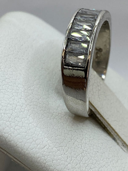 Anillo con Zirconias en Plata 925, vista posterior