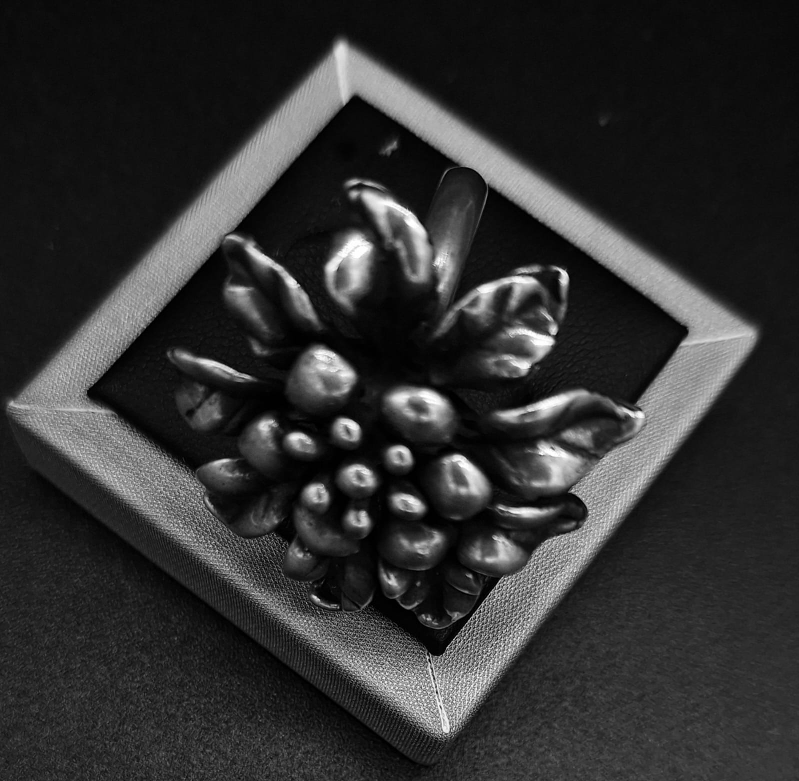 Anillo Flor en Plata Ley 925, vista frontal