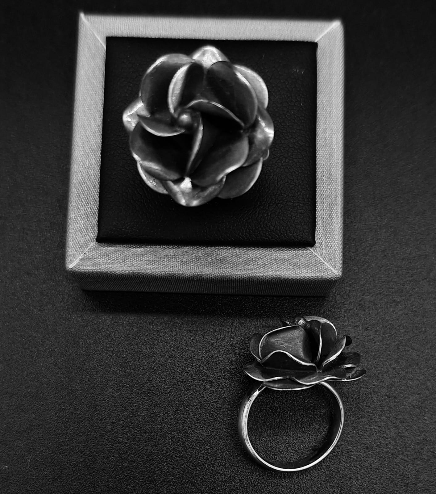 Sello de ley en el interior del anillo plata ley 925 , rosa