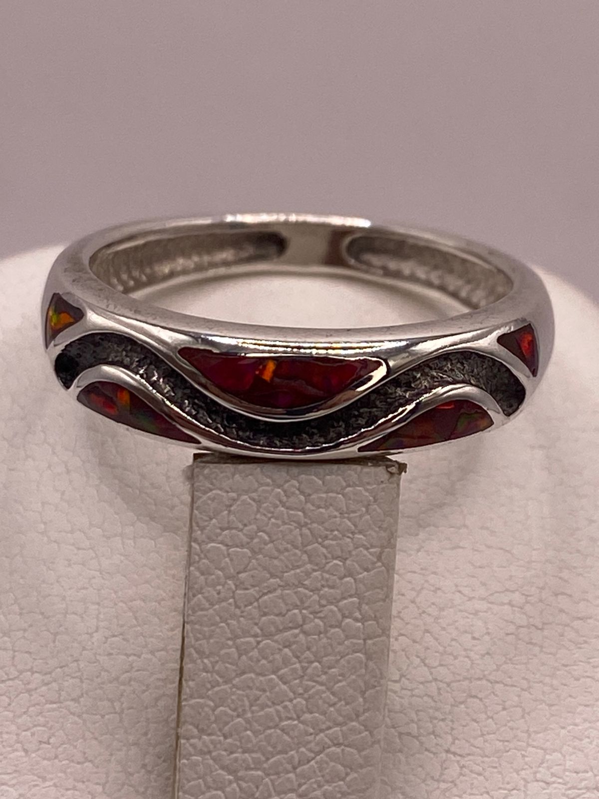 Argolla Ópalo de Fuego Rojo-naranja Ondas Artesanales Plata 950, vista superior