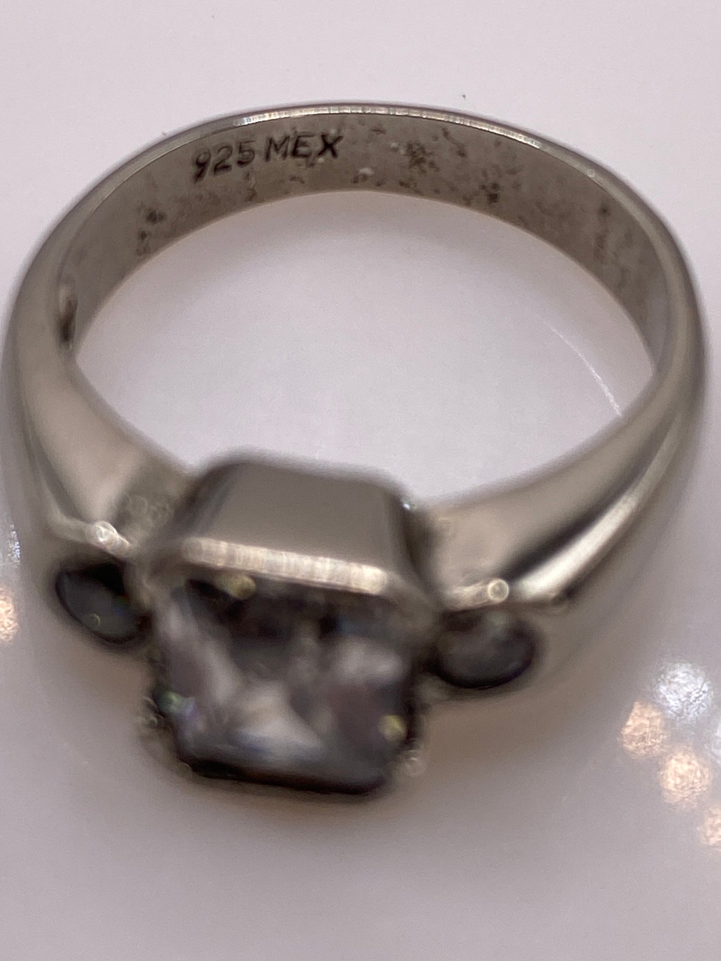 Anillo de Plata Solitario con Circonia — Elegancia Clásica — foto 5