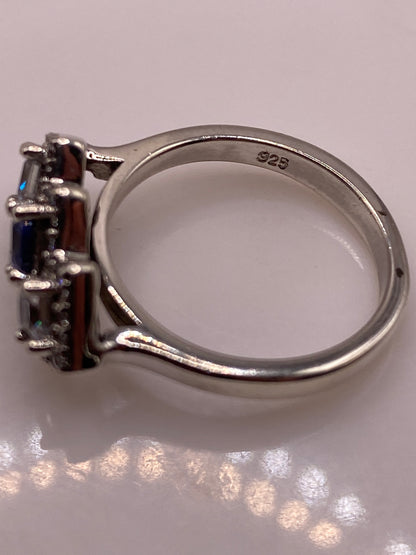Anillo de Plata Tres Circonias Princess Azul y Blanco — Vintage