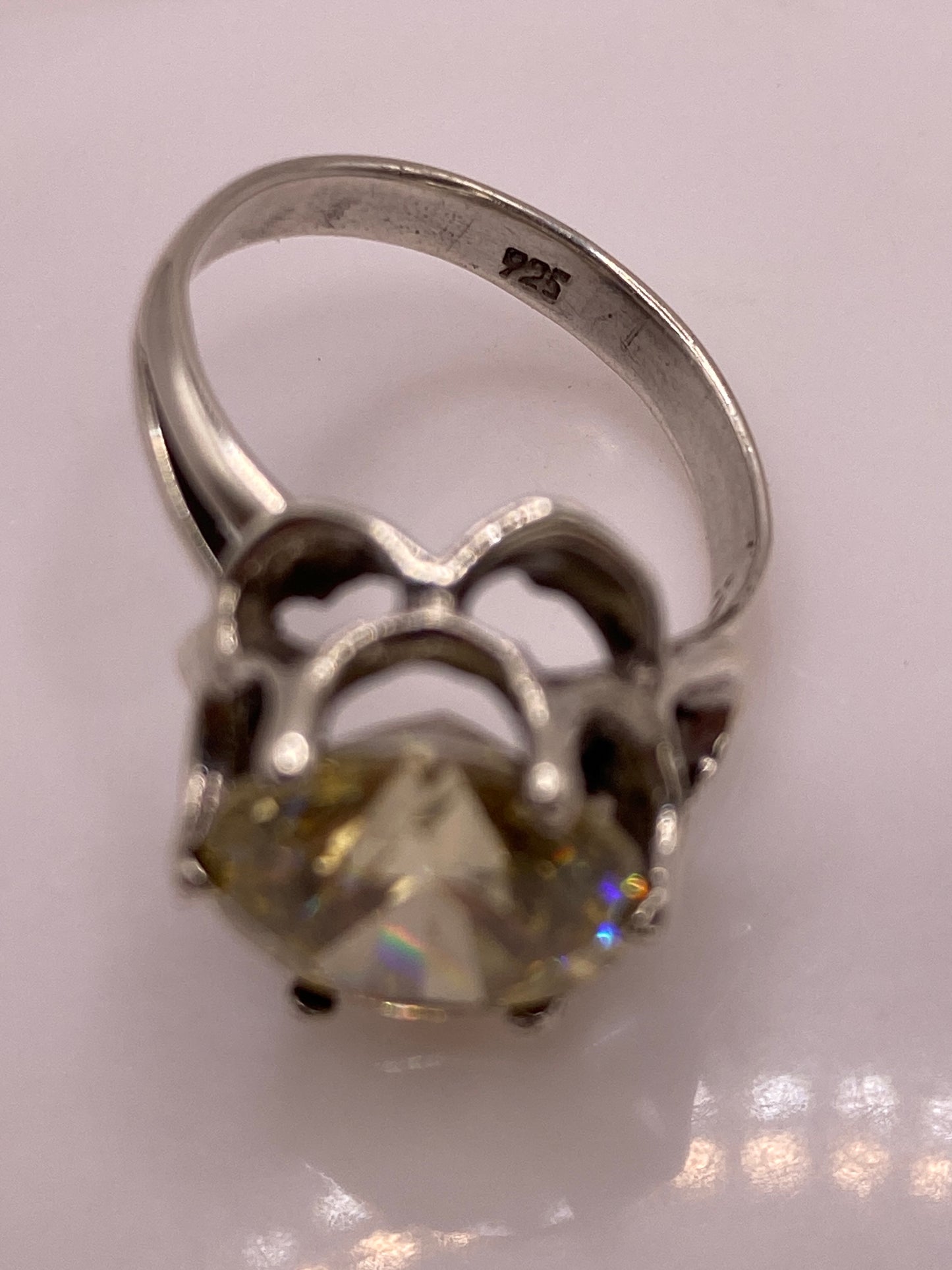 Anillo de Plata Solitario con Circonia Champán — Talla Brillante