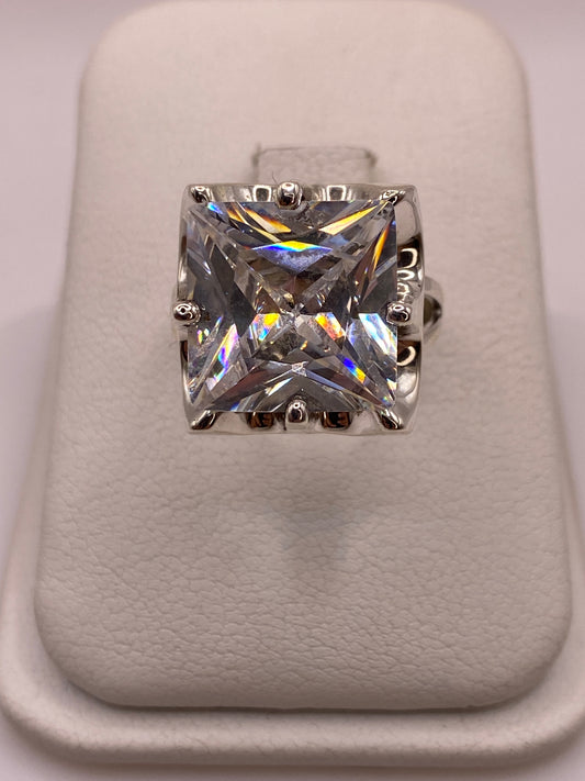 Anillo solitario de plata .925 con circonia blanca cuadrada, frente 12 mm