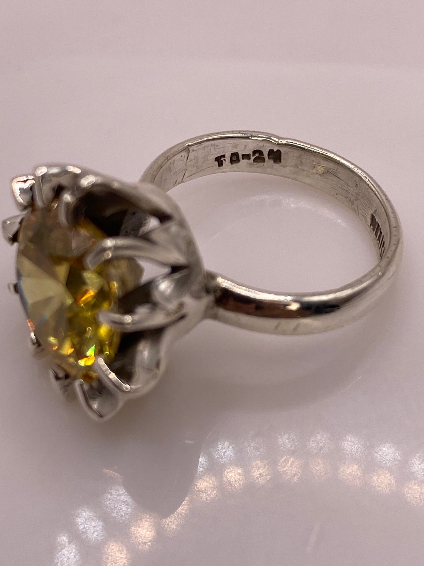 Anillo Solitario de Plata .925 con Circonia Amarillo Oro — foto 5