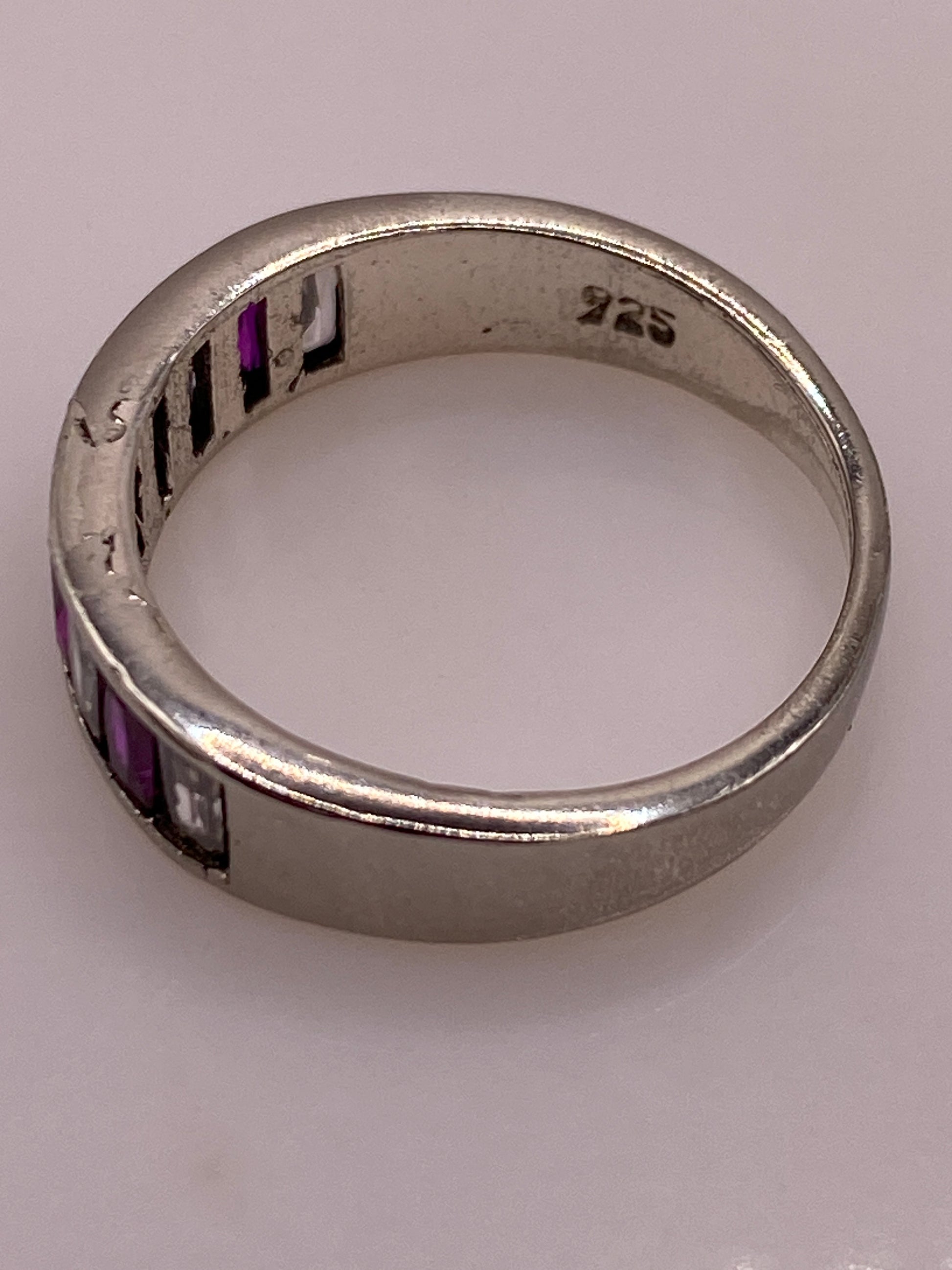 Anillo de Plata Minimalista con Circonia Púrpura — Talla 5 — foto 5
