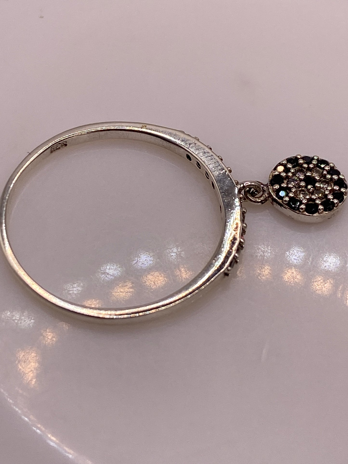 Anillo de Plata Solitario con Circonia Blanca — Elegancia Minimalista — foto 5