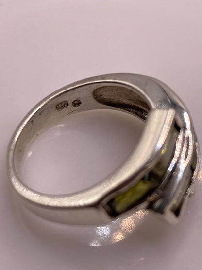 Anillo de Plata Arquitectónico con Circonias Blancas y Verdes — foto 5