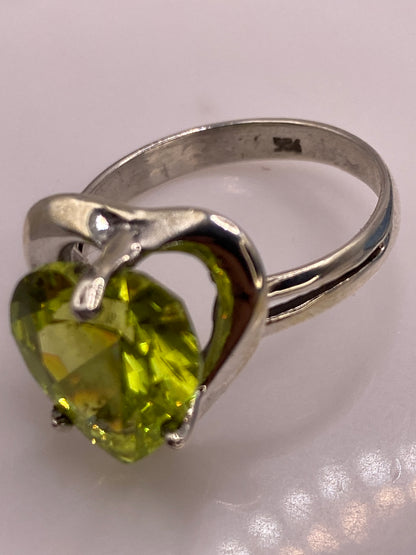 Anillo de Plata Solitario Circonia Verde Limón — Corazón — foto 5