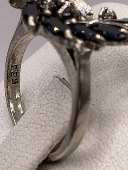 Anillo pesado en báscula de precisión mostrando 4.6 gramos, lote 1 SKU 002323