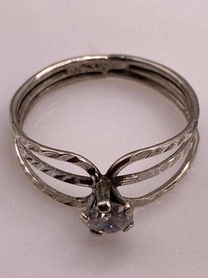Anillo de Plata Solitario con Circonia Blanca — Elegancia Atemporal — foto 5