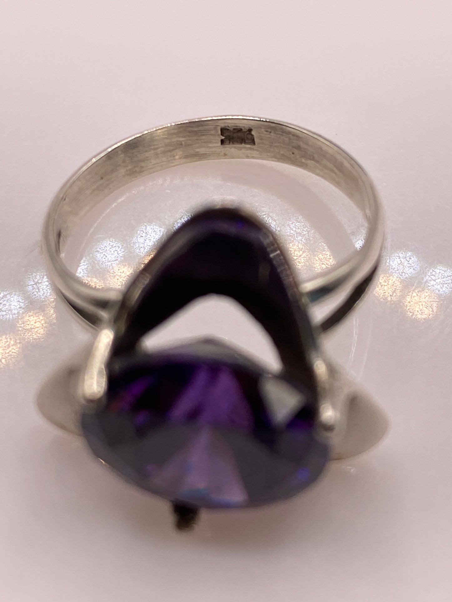 Anillo de Plata Solitario con Circonia Púrpura — Coctel Brillante — foto 5