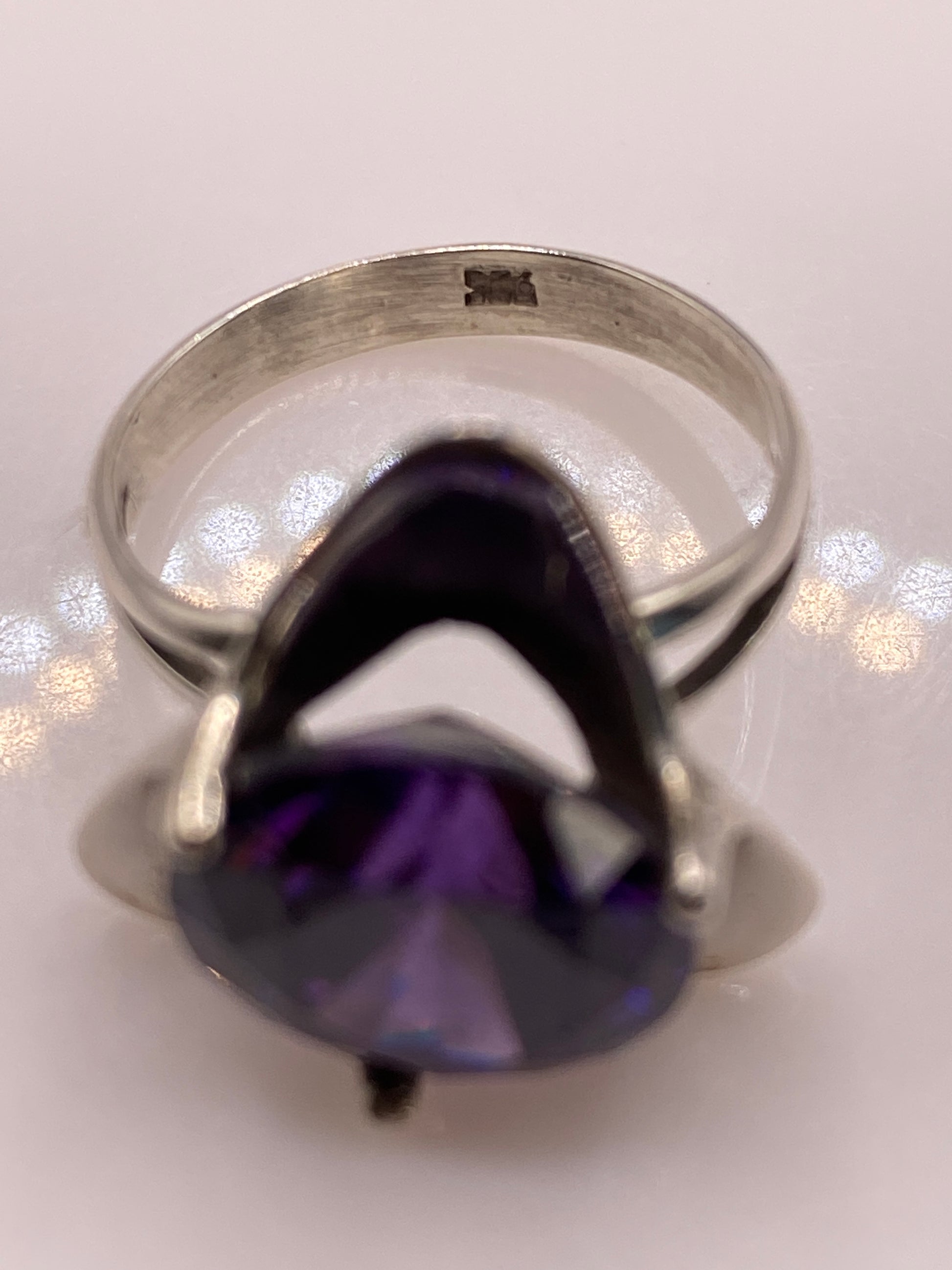 Anillo de Plata Solitario con Circonia Púrpura — Coctel Brillante — foto 5