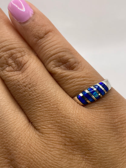 Anillo solitario de plata con sello 925 MEXICO grabado en la banda interior