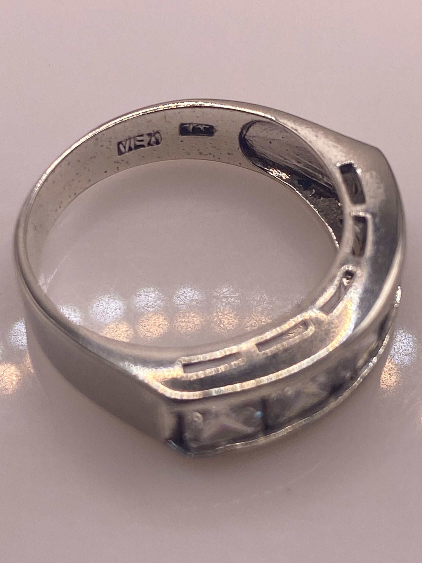 Anillo de Plata Solitario con Circonia Blanca — Elegancia Minimalista — foto 5