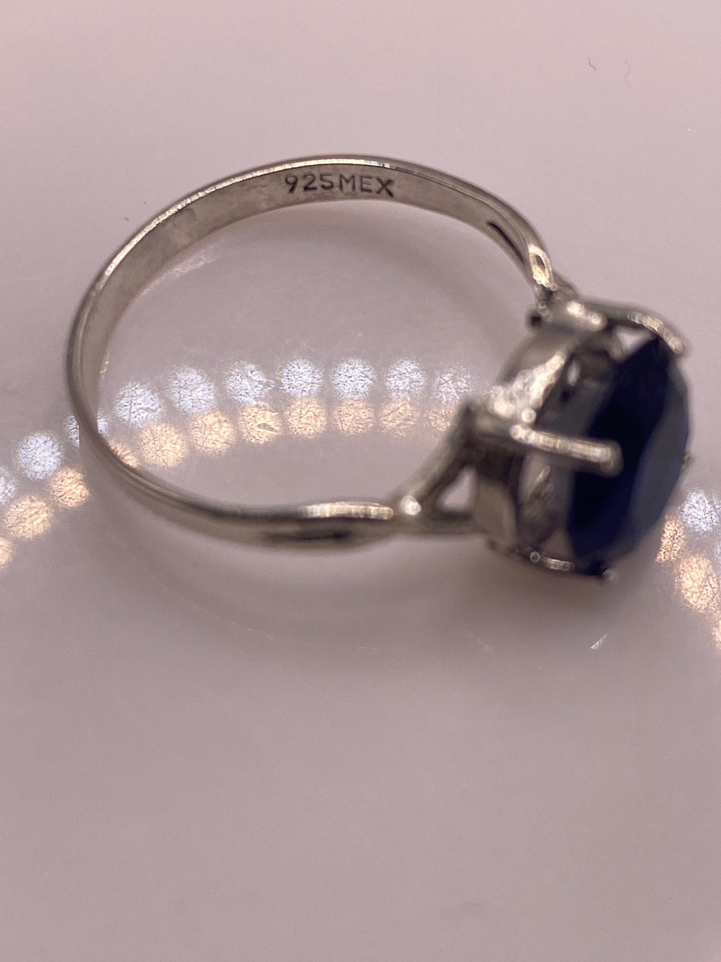 Anillo Solitario de Plata con Circonia Azul — Elegancia Pura — foto 5