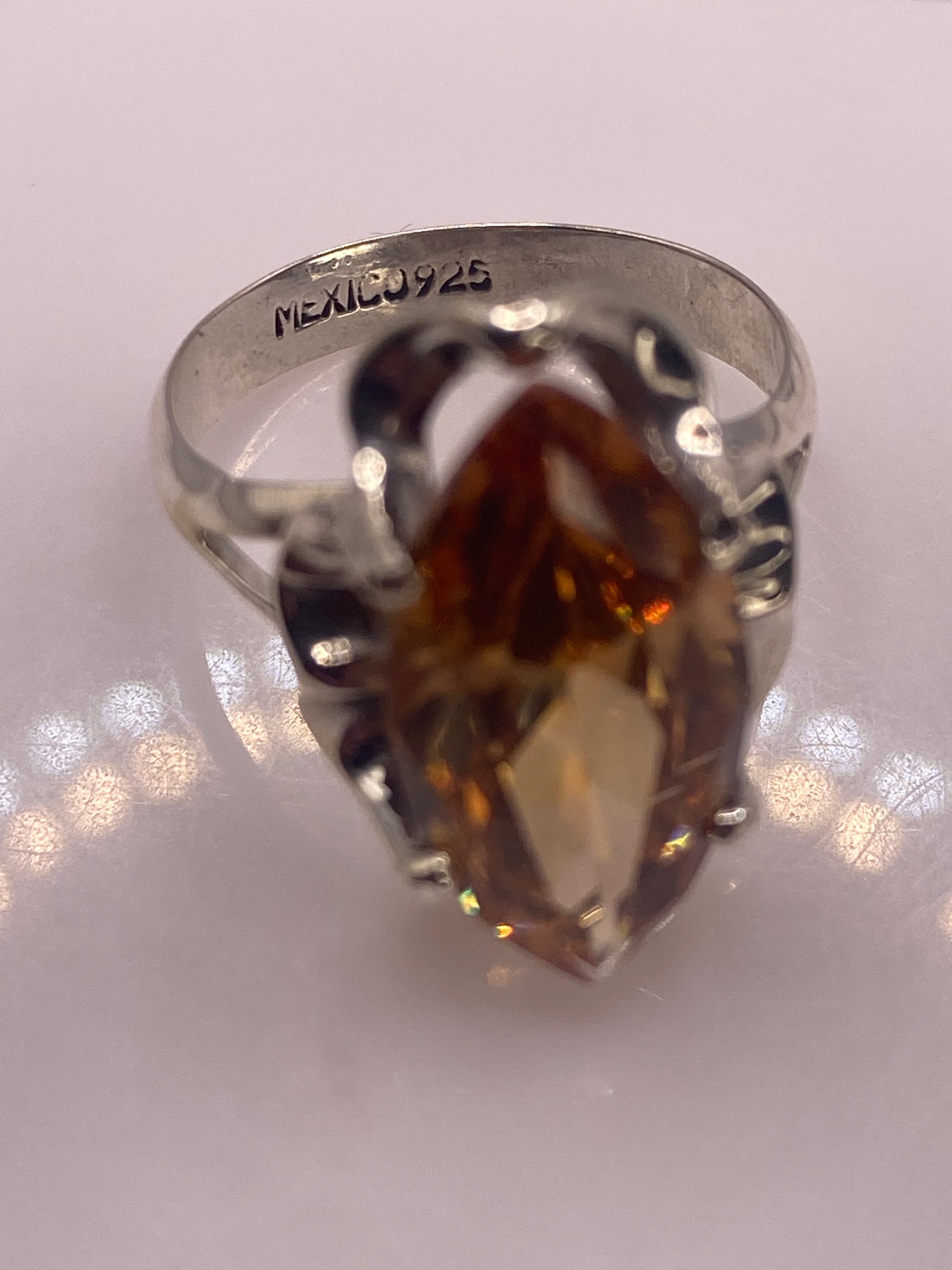 Anillo de Plata Solitario Circonia Café — Elegancia Vintage — foto 5