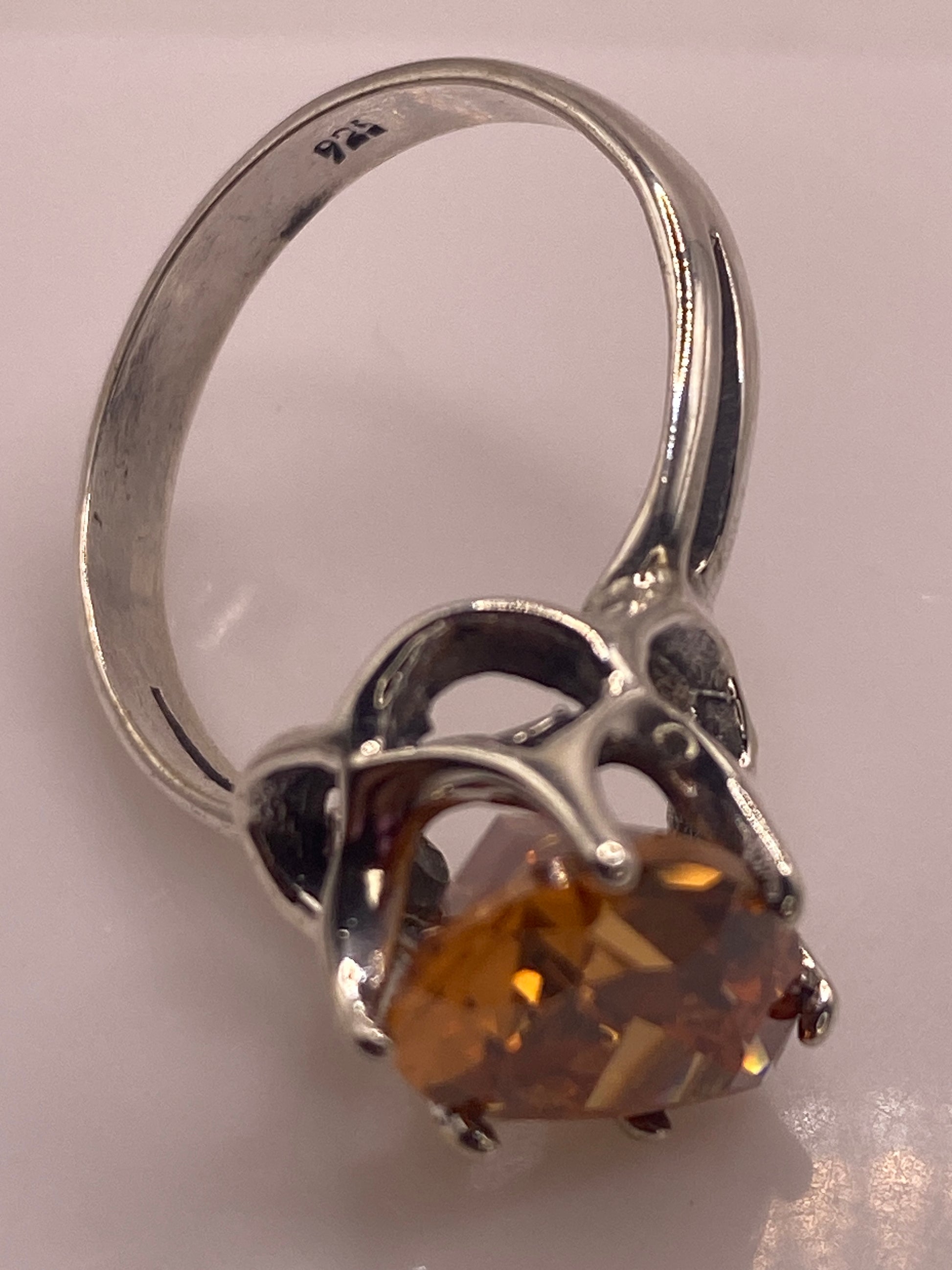 Anillo de Plata Solitario Circonia Café — Elegancia Cocktail — foto 5