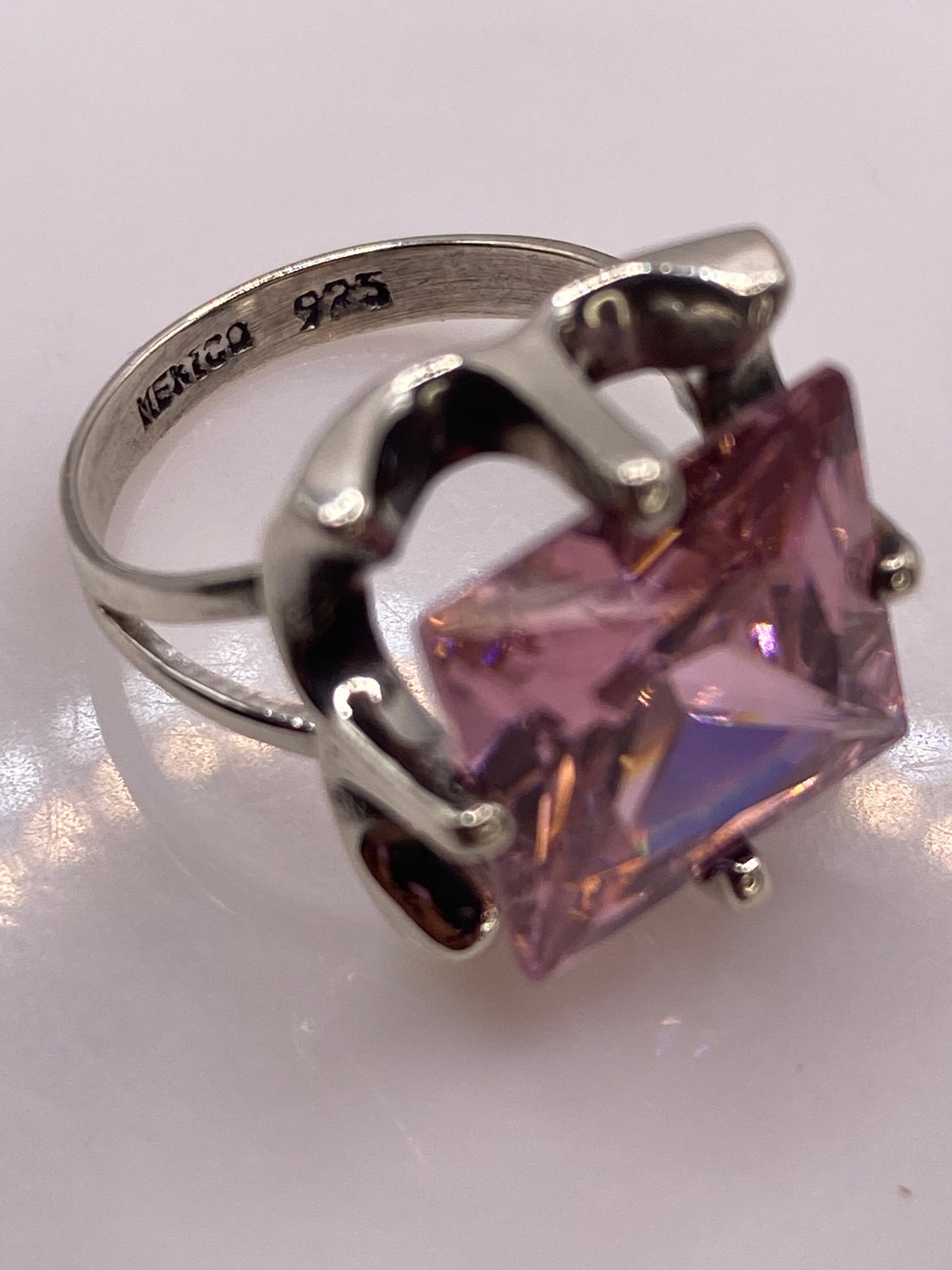 Anillo de Plata Solitario con Circonia Rosa — Coctel Brillante — foto 5