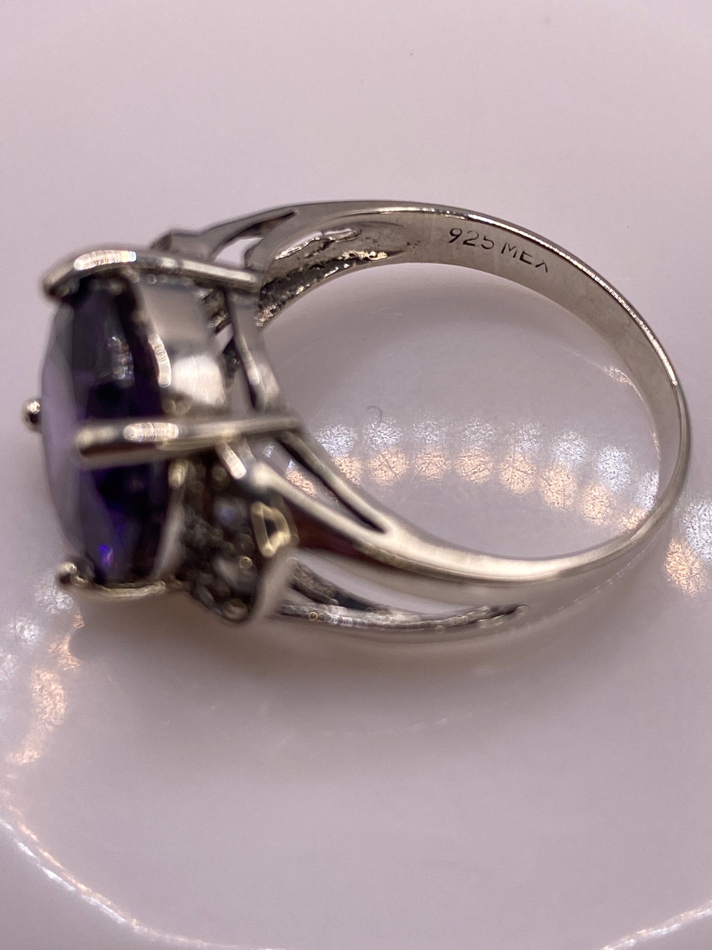 Anillo de Plata Solitario con Circonia Morada — Coctel Elegante — foto 5