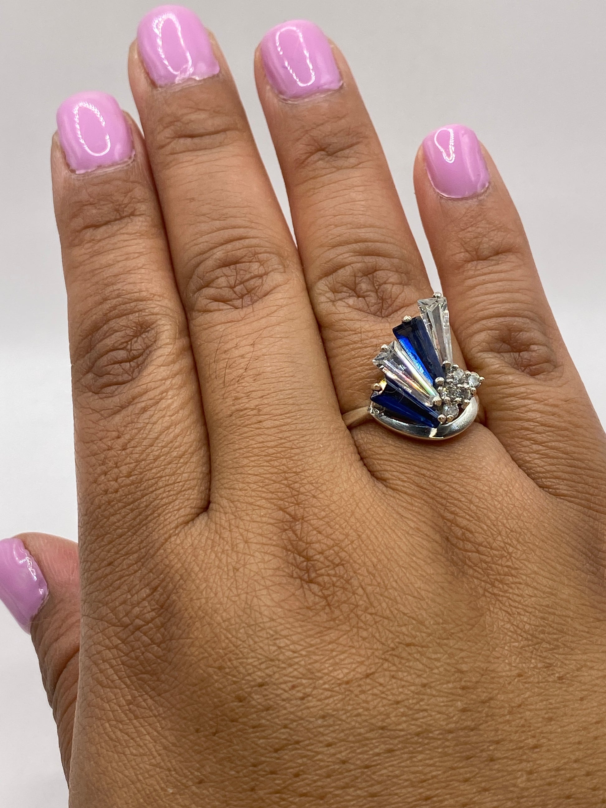 Anillo de Plata Circonia Azul Baguette — Geométrico Moderno — foto 4