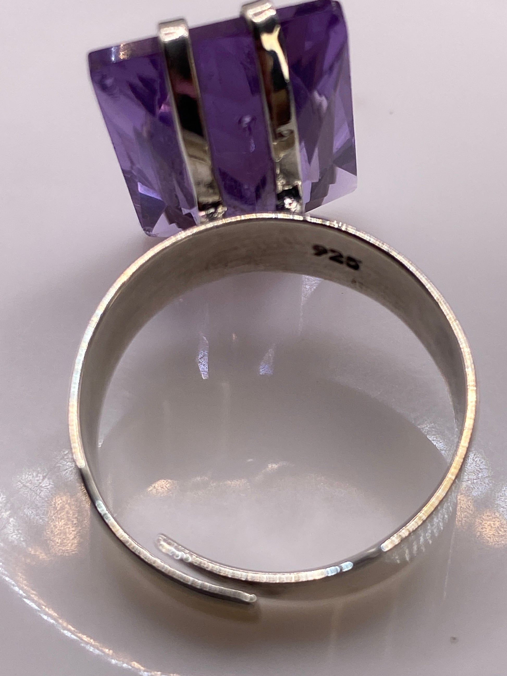 Anillo de Plata Circonia Morada Facetada — Ajustable — foto 5