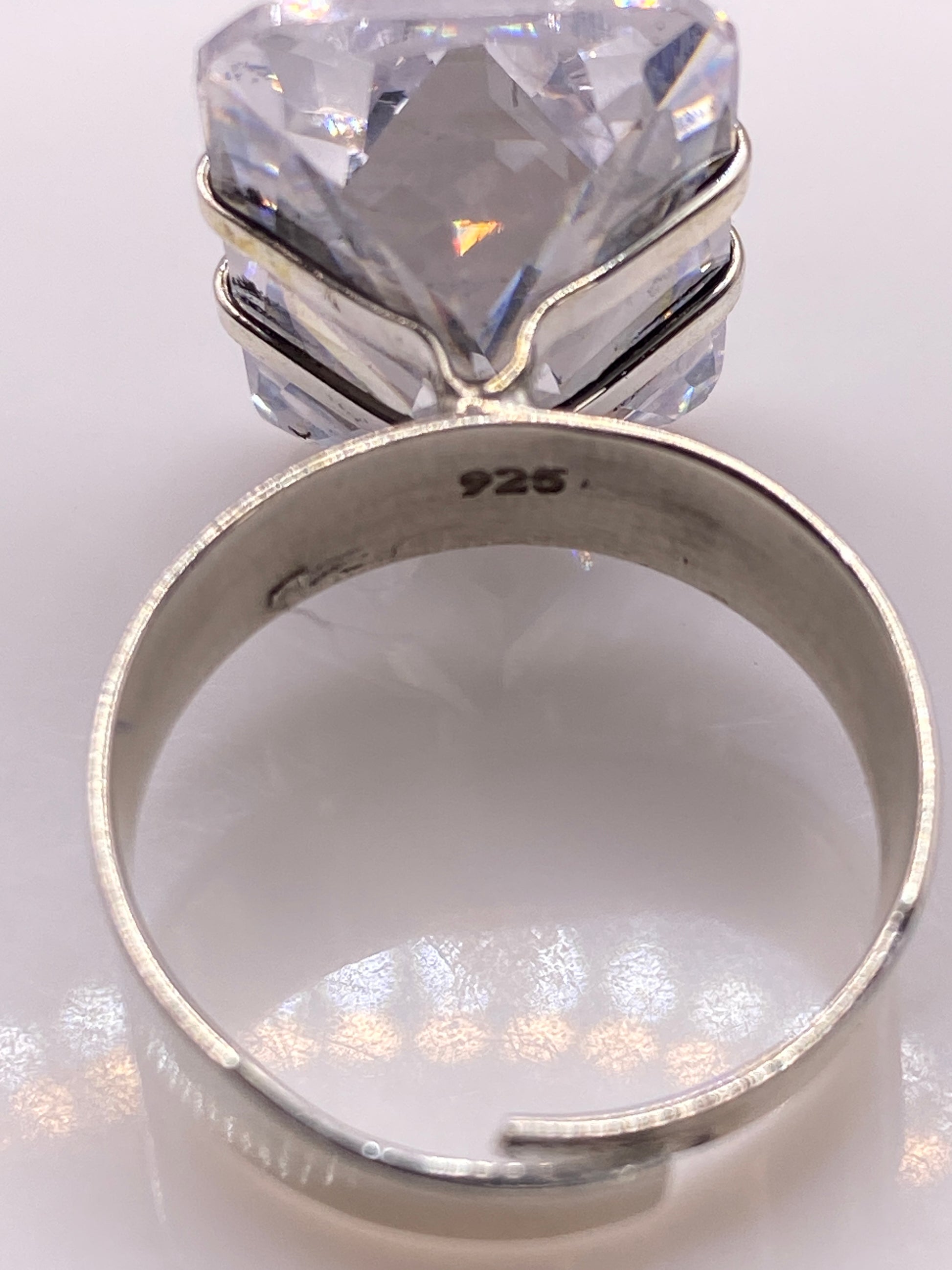 Anillo de Plata Ajustable Cristal Brillante — Solitario Moderno — foto 5