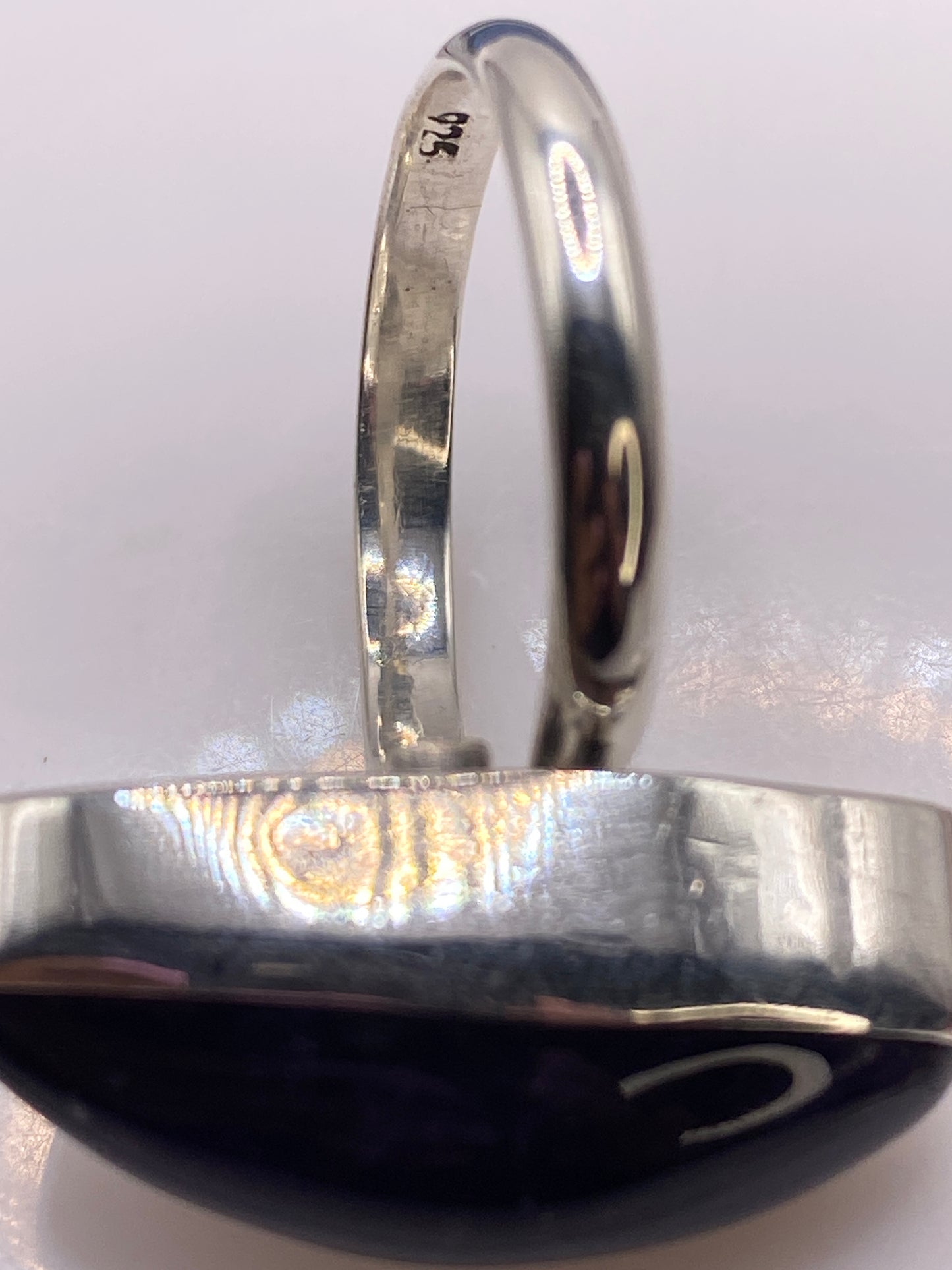 Anillo de Plata Piedra Morada Ajustable — Elegancia Mística — foto 5