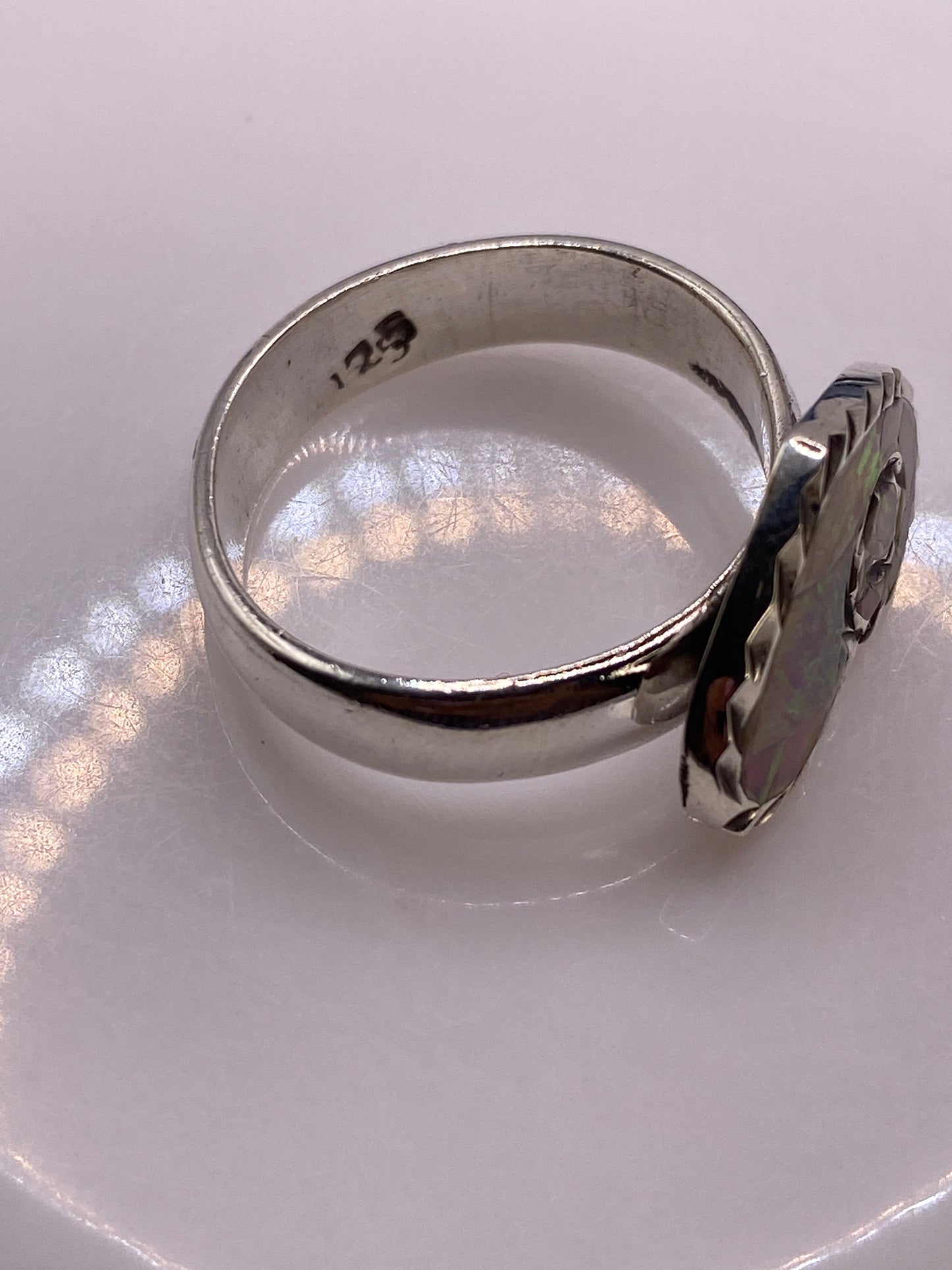 Anillo de Plata con Ópalo de Fuego Multicolor — Diseño Artesanal — foto 5