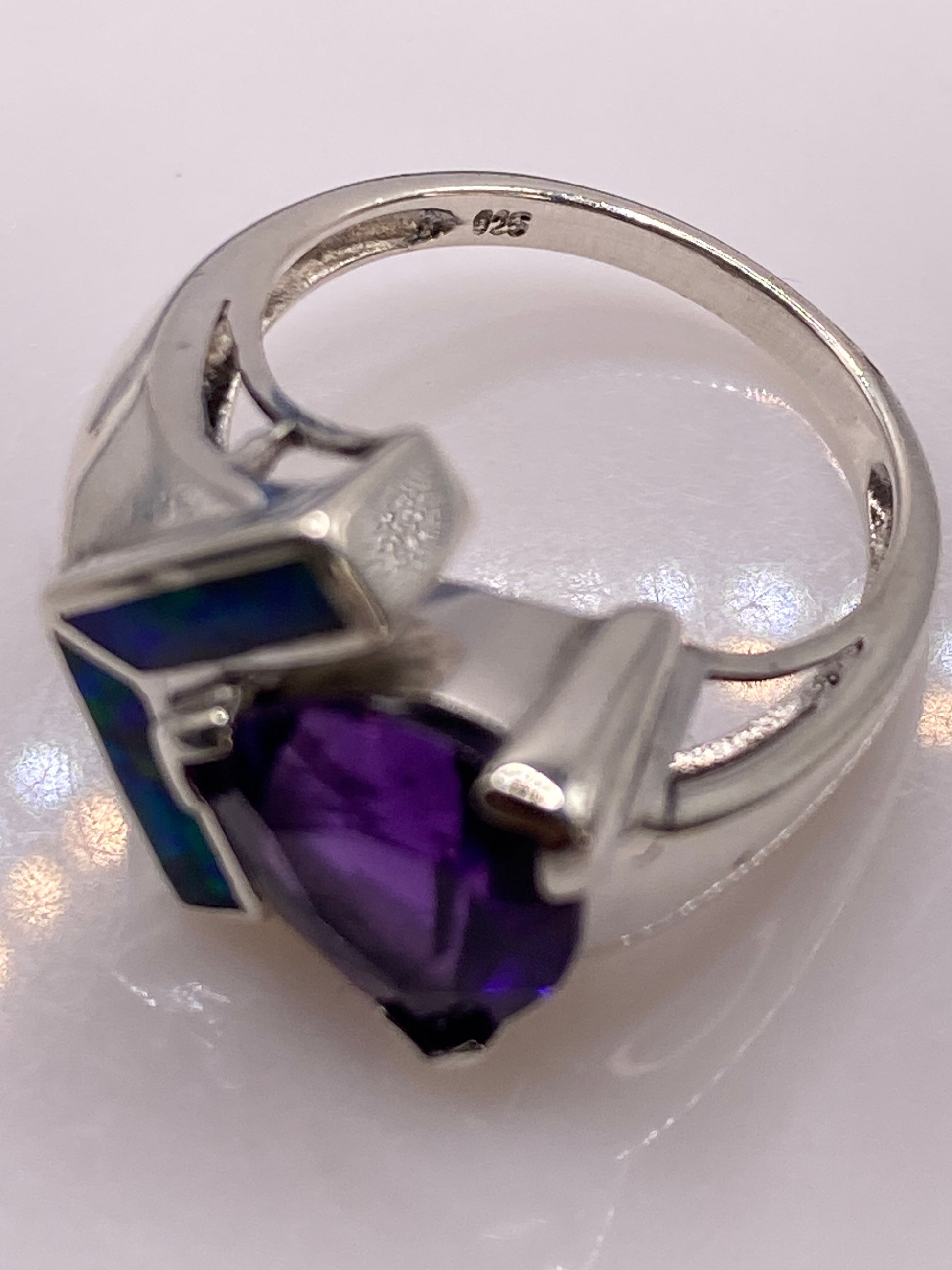 Anillo de Plata Ópalo de Fuego Verde — Moderno Asimétrico — foto 5