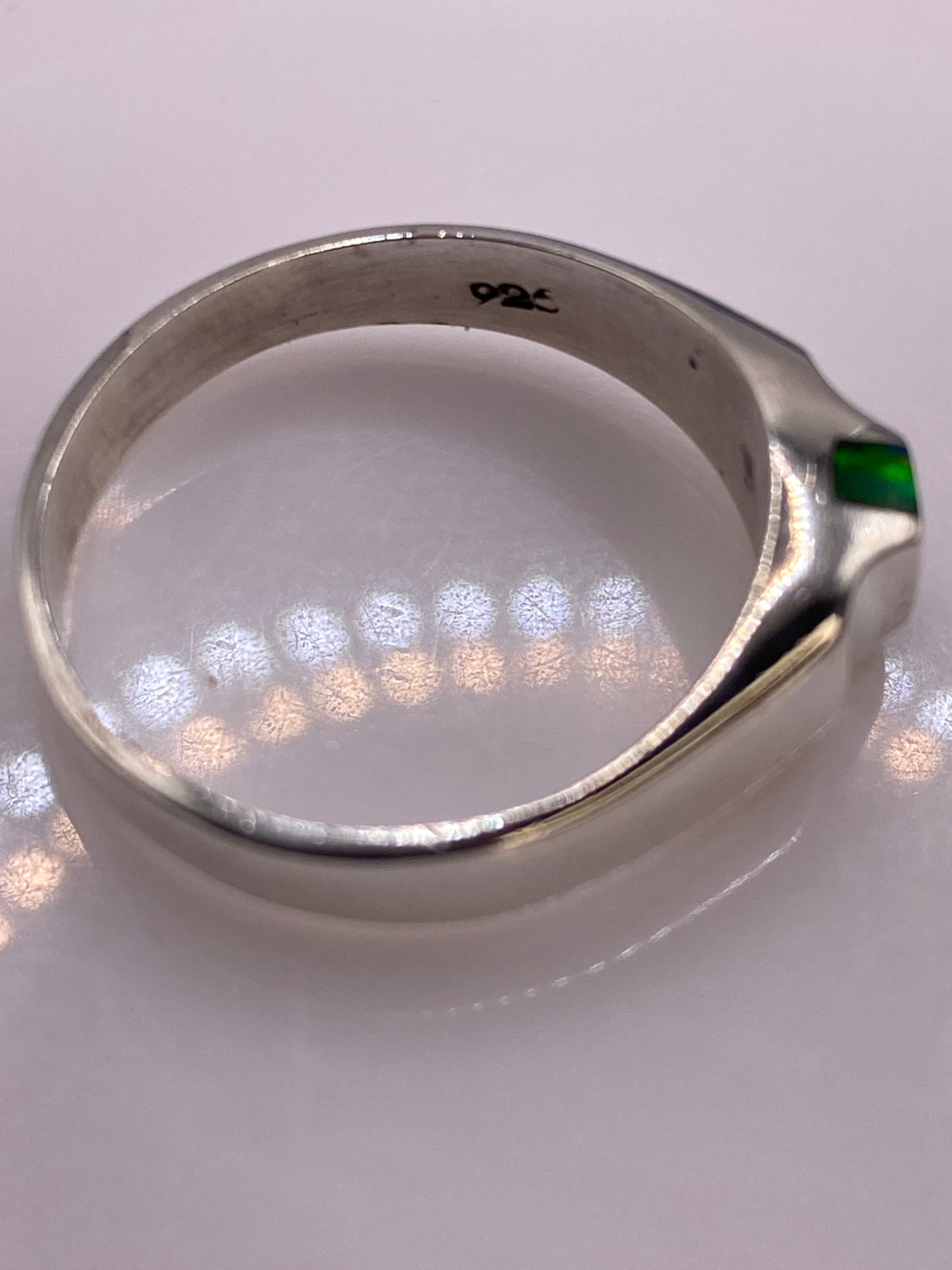 Anillo de Plata Ópalo de Fuego Verde — Diseño Moderno — foto 5