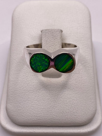 Anillo de plata .950 con ópalo de fuego verde brillante, vista superior