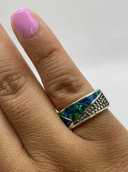 Anillo en peso, talla 6, con sello 950 visible, sobre fondo blanco