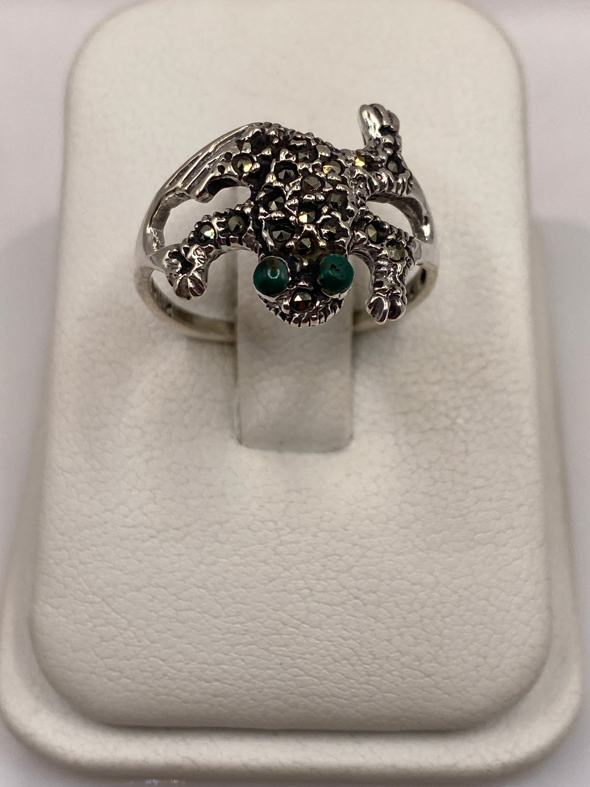 Anillo de Plata con Malaquita — Rostro Artesanal Prehispánico — foto 1