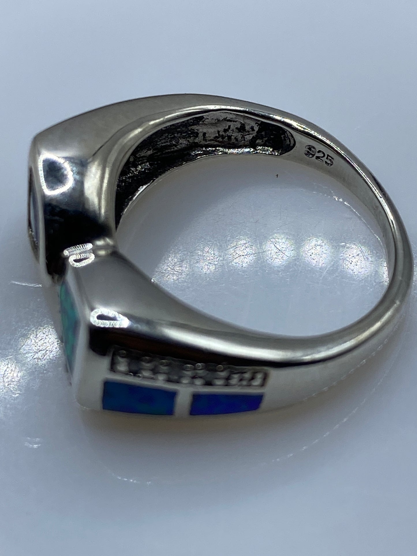 Anillo de Plata Ópalo de Fuego Bicolor — Diseño Geométrico — foto 5