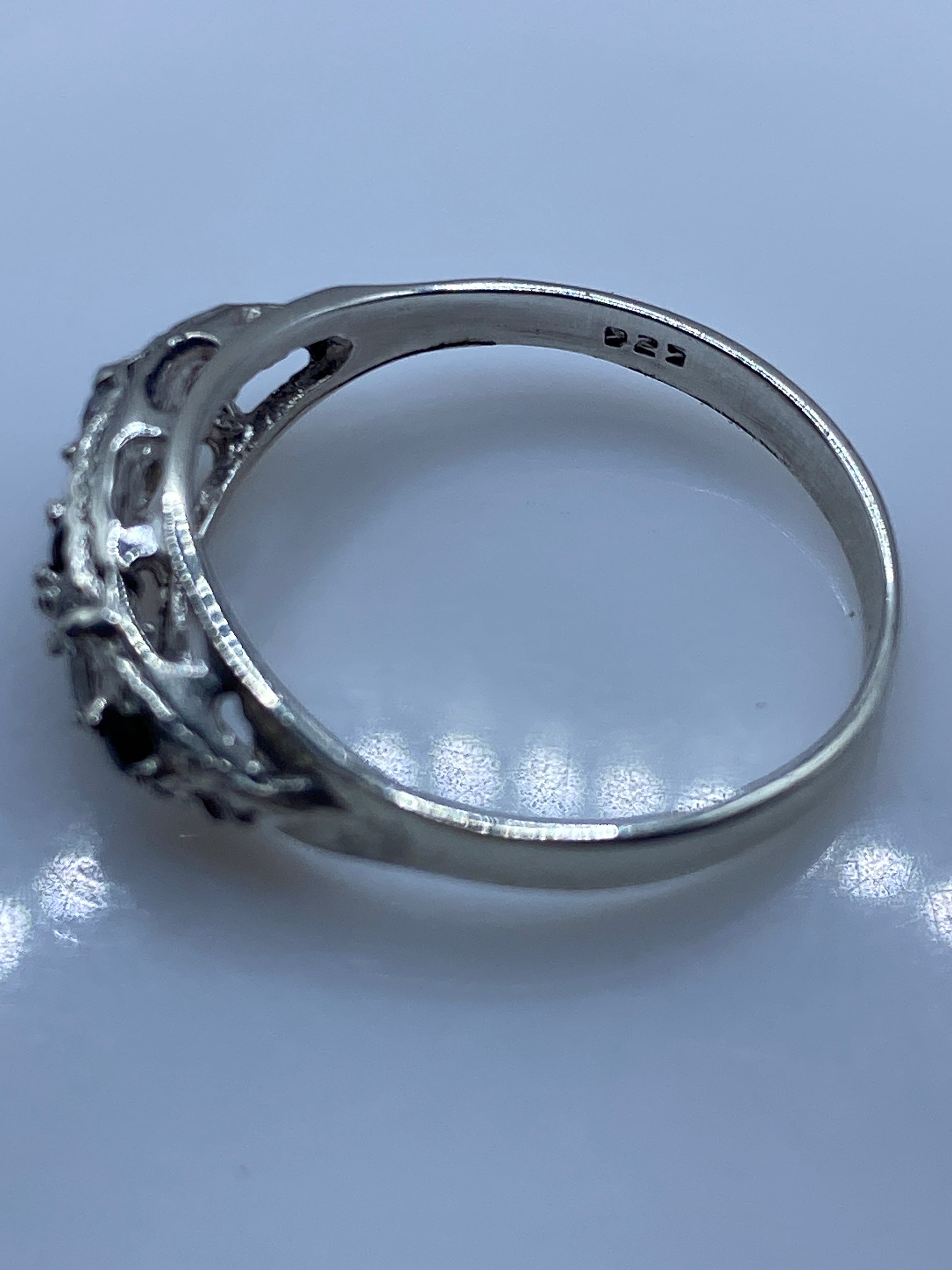 Anillo de Plata Solitario Circonia Negra — Elegancia Minimalista — foto 5