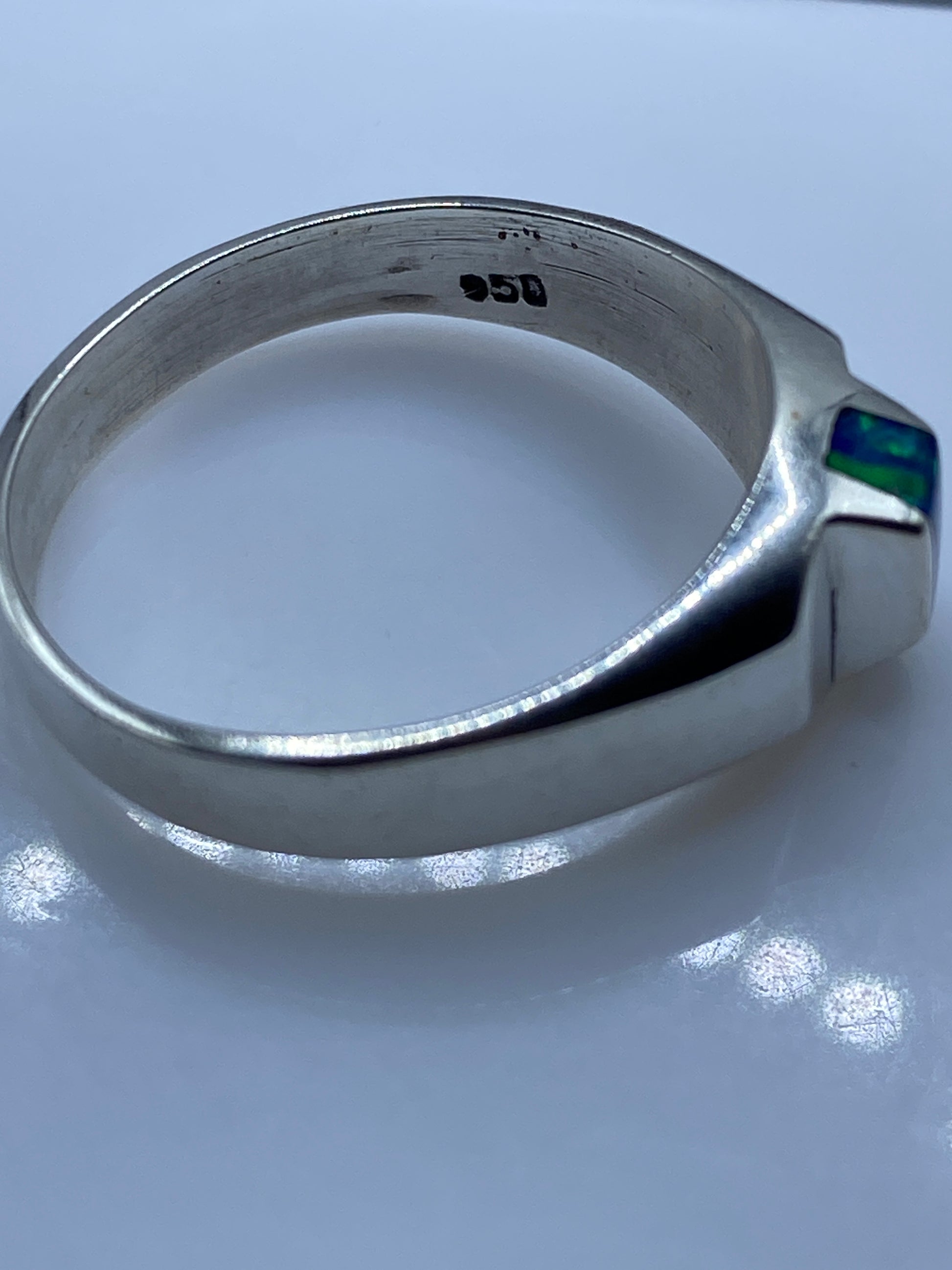 Anillo Solitario de Plata .950 con Ópalo de Fuego Azul — foto 5
