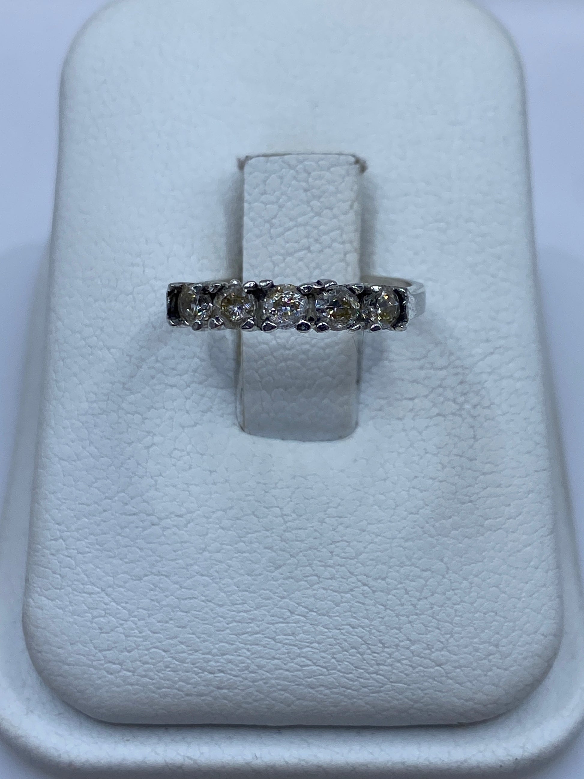 Anillo de plata .925 con circonias multicolor en estuche blanco