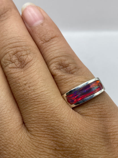 Anillo sobre fondo blanco mostrando sello 925 MEXICO en la banda interior